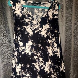 Simply Vera Wang Flowy Paint Splash Dress XL
